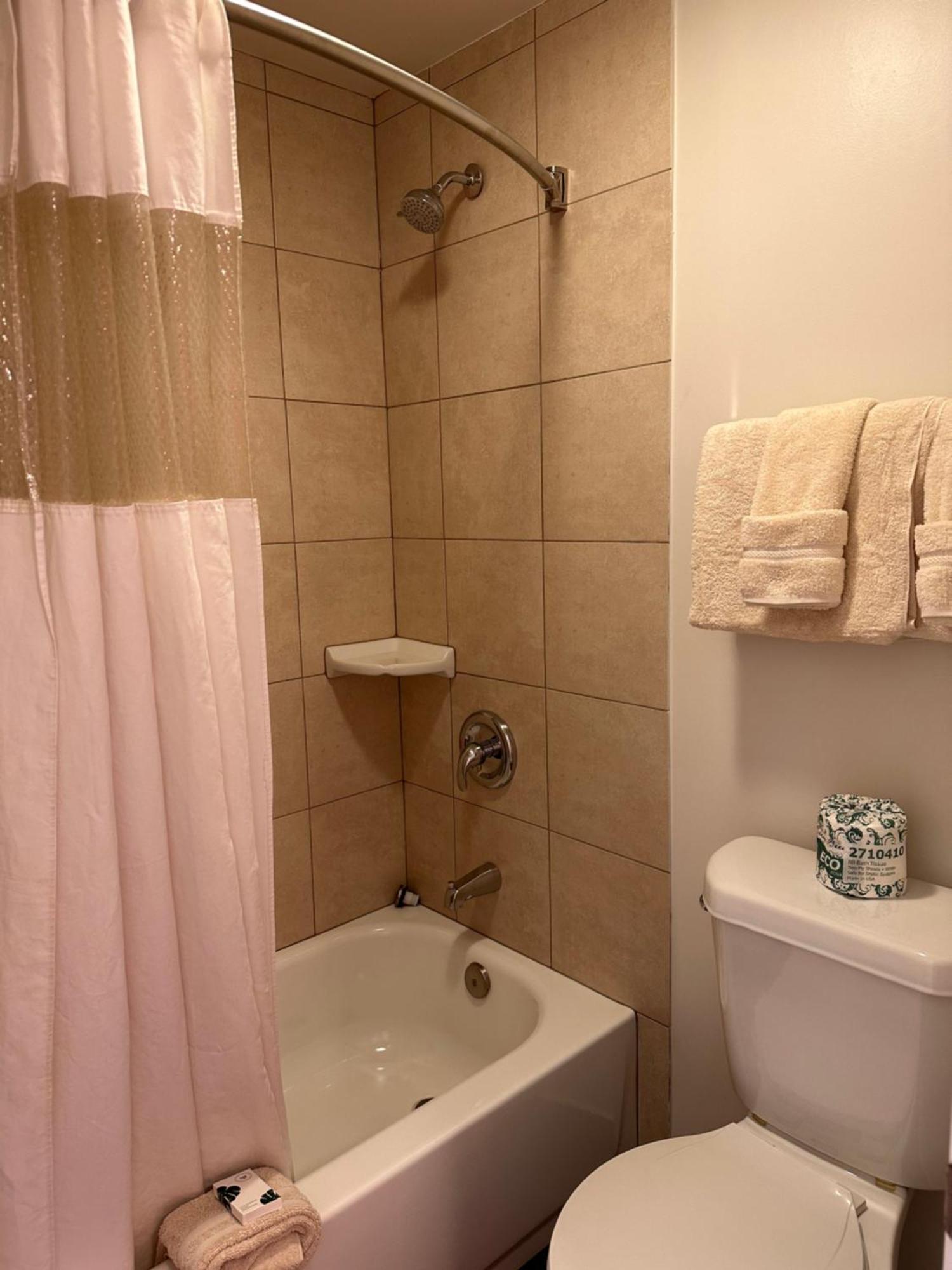 Gateway Lodge Райфъл Екстериор снимка